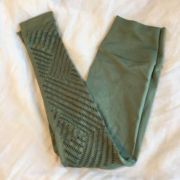 NWOT Victoria's Secret Victoria Sport Green Leggings with Laser Cutouts, S - Picture 2 of 7